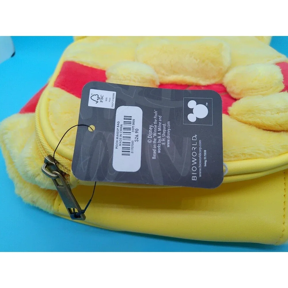 Bioworld - Disney - Winnie the Pooh Plush Zippered Cosmetic/Makeup Bag